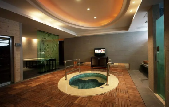 塑木復合材料是現代衛浴家具裝飾中不二的選擇