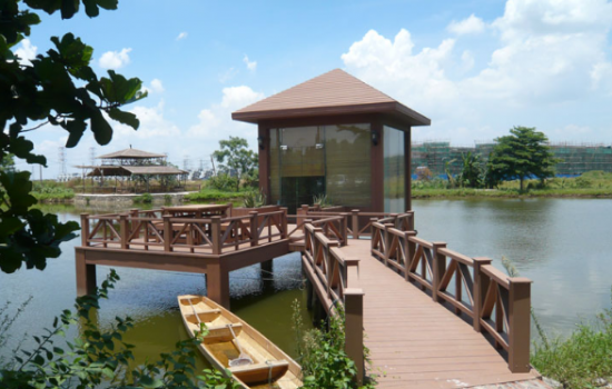 塑木護欄圍欄成為城市中一道亮麗的風景線