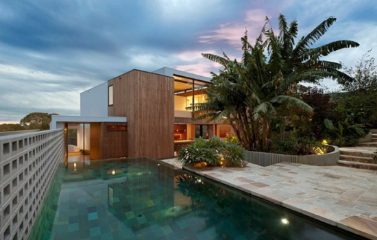 塑木復合材料在別墅裝飾中的作用