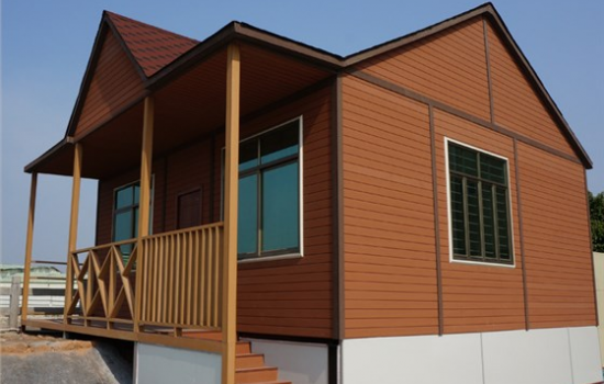 多層夾芯結構阻燃塑木復合材料