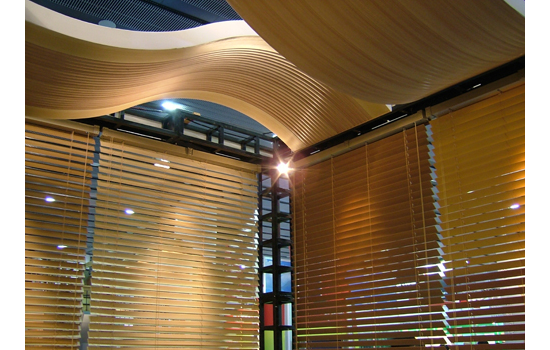 塑木百葉窗建筑墻幕應用