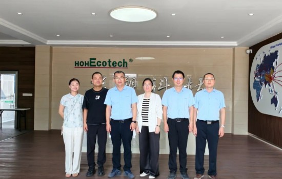 中國(guó)塑協(xié)塑木制品專委會(huì)走訪調(diào)研黃山華塑新材料科技有限公司、東北林業(yè)大學(xué)與泓之木高新材料承德股份有限公司